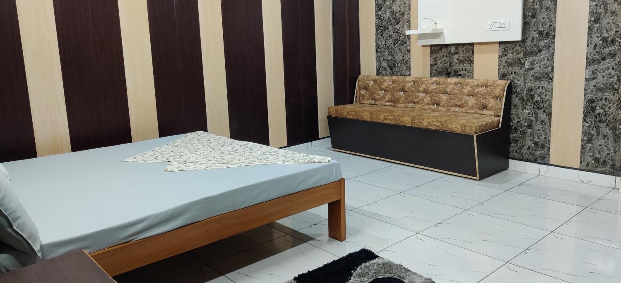 Oyo Home Foodway Hub Roorkee Ngoại thất bức ảnh
